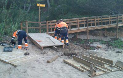 Acte vandàlic a la passera de la platja del Canyadell