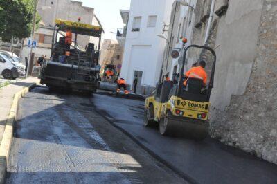 Torredembarra asfalta diferents carrers del municipi