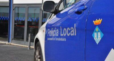 La Policia Local de Torredembarra deté dos joves la matinada de dissabte per entrada en habitatge aliè