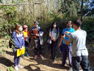 Una experiència artística amb usuaris de la Fundació Onada a la llera del riu Gaià