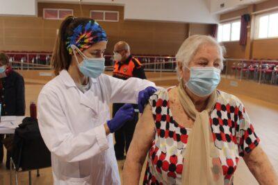 Torredembarra vol vacunar gairebé 400 persones majors de 80 anys aquest 7 d’abril al Casal Municipal