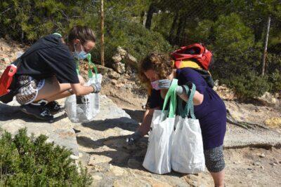 Es recullen més de 100 quilos de deixalles durant la Jornada de neteja del litoral de Torredembarra