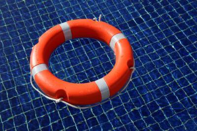 Els perills i els accidents a les piscines: com evitar-los