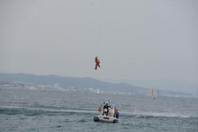 La platja de Torredembarra, escenari d’un exercici de salvament marítim