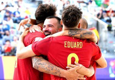 Espanya guanya 5-3 els Emirats Àrabs amb gol d’Eduard Suárez i passa a quarts de la Copa  del Món de futbol platja