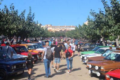 Èxit de participació a la Cinquena Trobada de Vehicles Clàssics a Creixell amb 220 vehicles