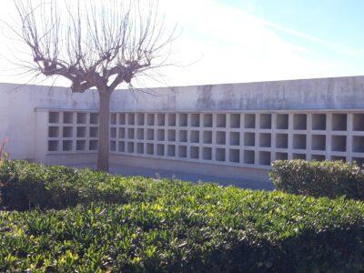 S’instal·len 78 columbaris al cementiri municipal de la Pobla de Montornès