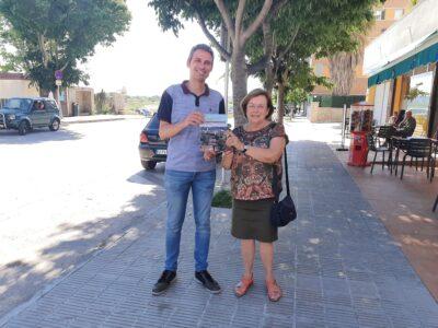 Ja tenim guanyadora del llibre ‘Caminant per la Pobla de Montornès’