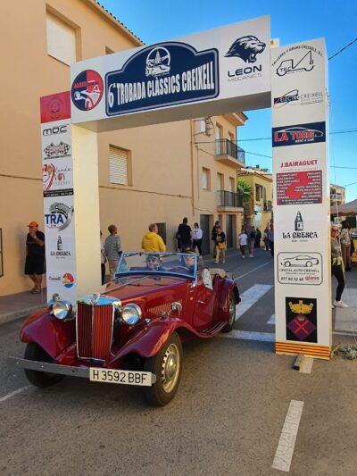 Un total de 150 cotxes i motos se citen a Creixell en la VI Trobada de Vehicles Clàssics