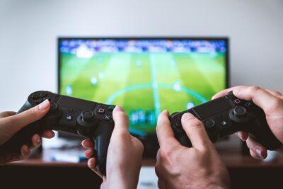 Decàleg de ciberseguretat en els esports i els videojocs en línia