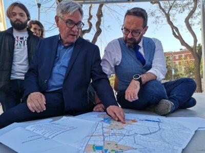 El trànsit ferroviari, l’estació de tren i qüestions urbanístiques han centrat la visita del conseller de Territori a Torredembarra