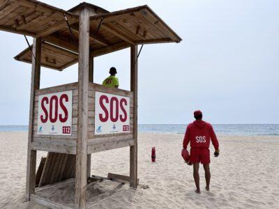 S’inicia el servei de vigilància i socorrisme a les platges de la Paella i de Baix a Mar