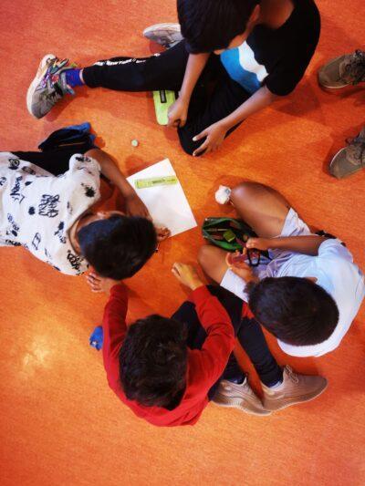 Més de 140 escolars del Vendrell i Roda de Berà elaboren còmics sobre el maltractament de la gent gran