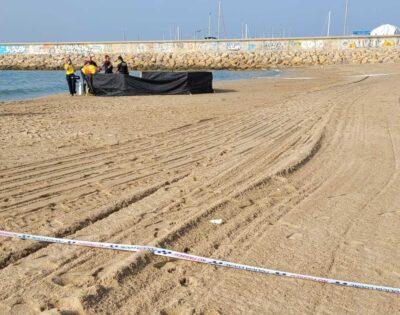 El cos aparegut a la platja de Roda de Berà era d’una nena de vuit mesos que viatjava en una pastera