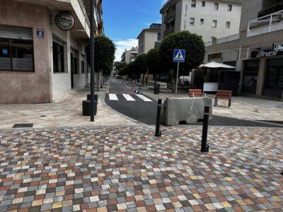La plaça de Catalunya es reobrirà finalment al trànsit només per a residents i serveis autoritzats