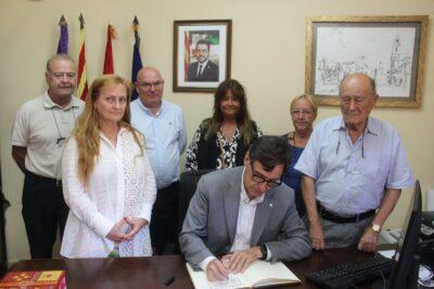 El cap de l’oposició al Parlament, Salvador Illa, visita l’Ajuntament de Creixell