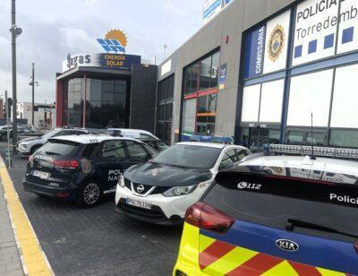 Operació policial contra naus de reparació il·legal de vehicles al polígon Roques Planes