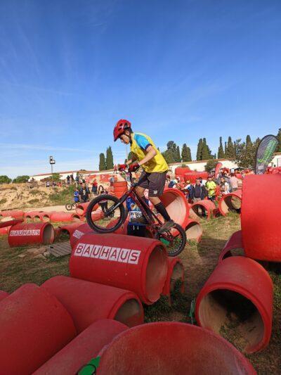 Una vuitantena de pilots participen al Bikepark Torredembarra en la final de Copa Tarragona de Trial