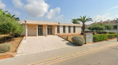 El ple de l’Ajuntament de Roda de Berà demana per cinquè cop la reobertura del consultori de la platja