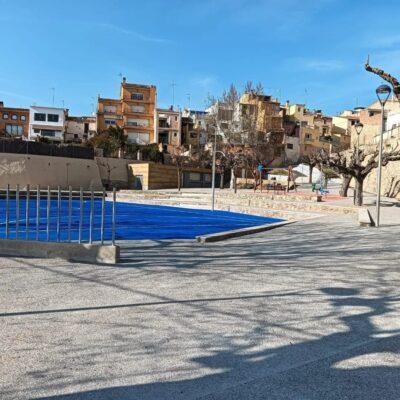 Finalitzen a la Pobla de Montornès les obres de remodelació de la plaça de la Bassa