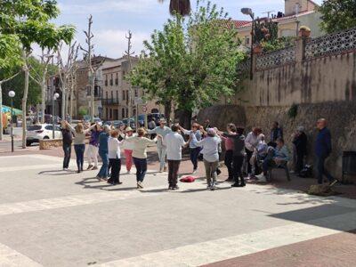 Paradetes, sardanes i presentació del darrer llibre de Josep Gironès aquest Sant Jordi al Catllar