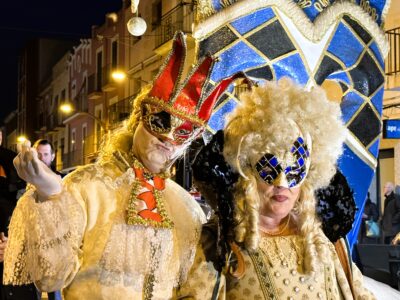 Crida per recollir fotografies del Carnaval de Torredembarra per a una exposició del 45è aniversari