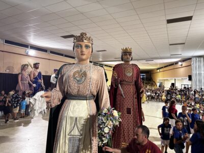 Comença la restauració dels gegants Joan i Rosalia perquè tornin a participar a les festes majors