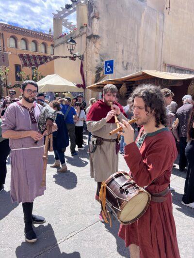 Creixell brilla en una edició històrica de la seva fira medieval amb milers de visitants