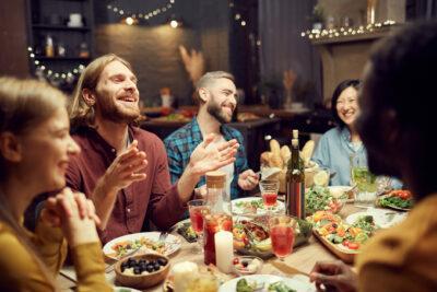 Pautes per organitzar un sopar d’amics a casa