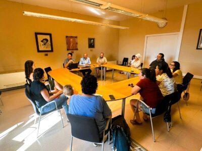 La Taula de Treball per a la Infància tracta la millora dels parcs infantils en la primera reunió