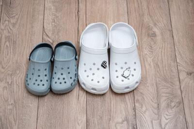 Els crocs, l’origen de les sabatilles que es van posar de moda per l’estiu