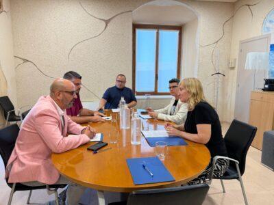 Reunió entre subdelegada i l’alcalde tres dies després de l’inici de les obres als Muntanyans
