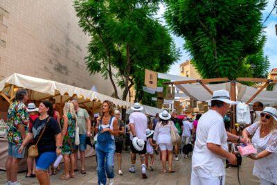 La XIV Fira d’Indians de Torredembarra aplega al voltant de 8.000 persones