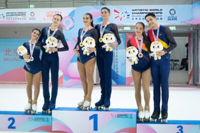 PATINATGE l De la Torre al món: el somni de Lucía i Joan es vesteix de bronze a Pequín