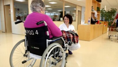 El repte de l’envelliment: Catalunya necessitarà 80.000 places de residència i 26.000 professionals més en deu anys