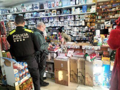 Més d’un miler de productes cosmètics i 425 joguines retirades d’establiments de Torredembarra