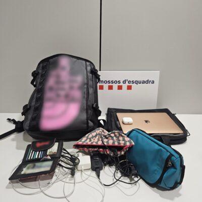 Detingut un home a Torredembarra per un furt en una àrea de descans de l’autopista AP-7 a Roda de Berà