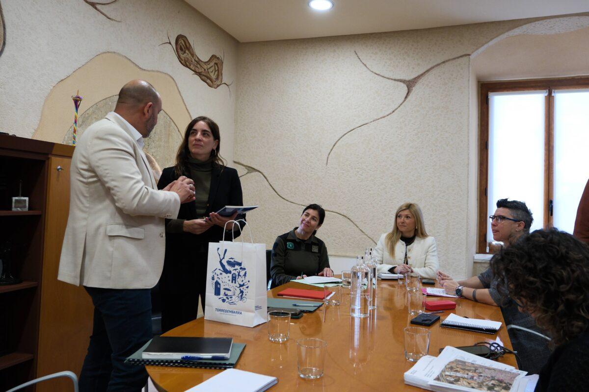 Visita institucional consellera.2