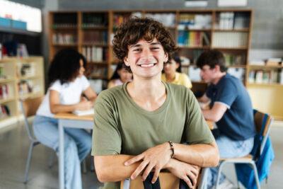 Formació professional vs. universitat: què triar?