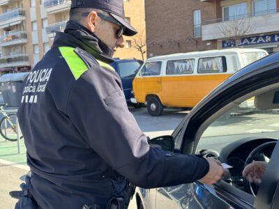 La Policia Local controla 350 vehicles en una campanya sobre distraccions al volant i semàfors i interposa tres denúncies