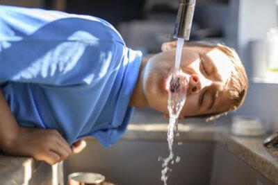 Hidratació: un hàbit clau, sovint oblidat