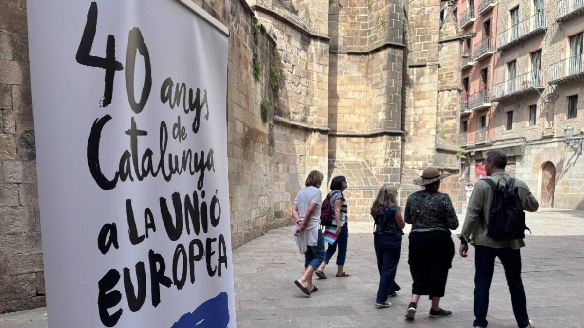 40 anys UE CAT