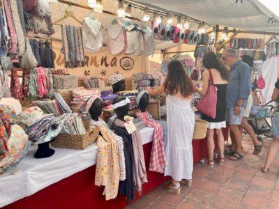 La 28a Fira d’Artesans d’Altafulla engega reivindicant el seu esperit familiar amb noves propostes