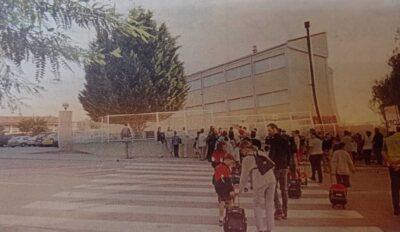 ARA FA 25 ANYS l Comença el curs 2001-2002 amb un augment d’alumnes matriculats i arrenca una campanya contra el frau fiscal